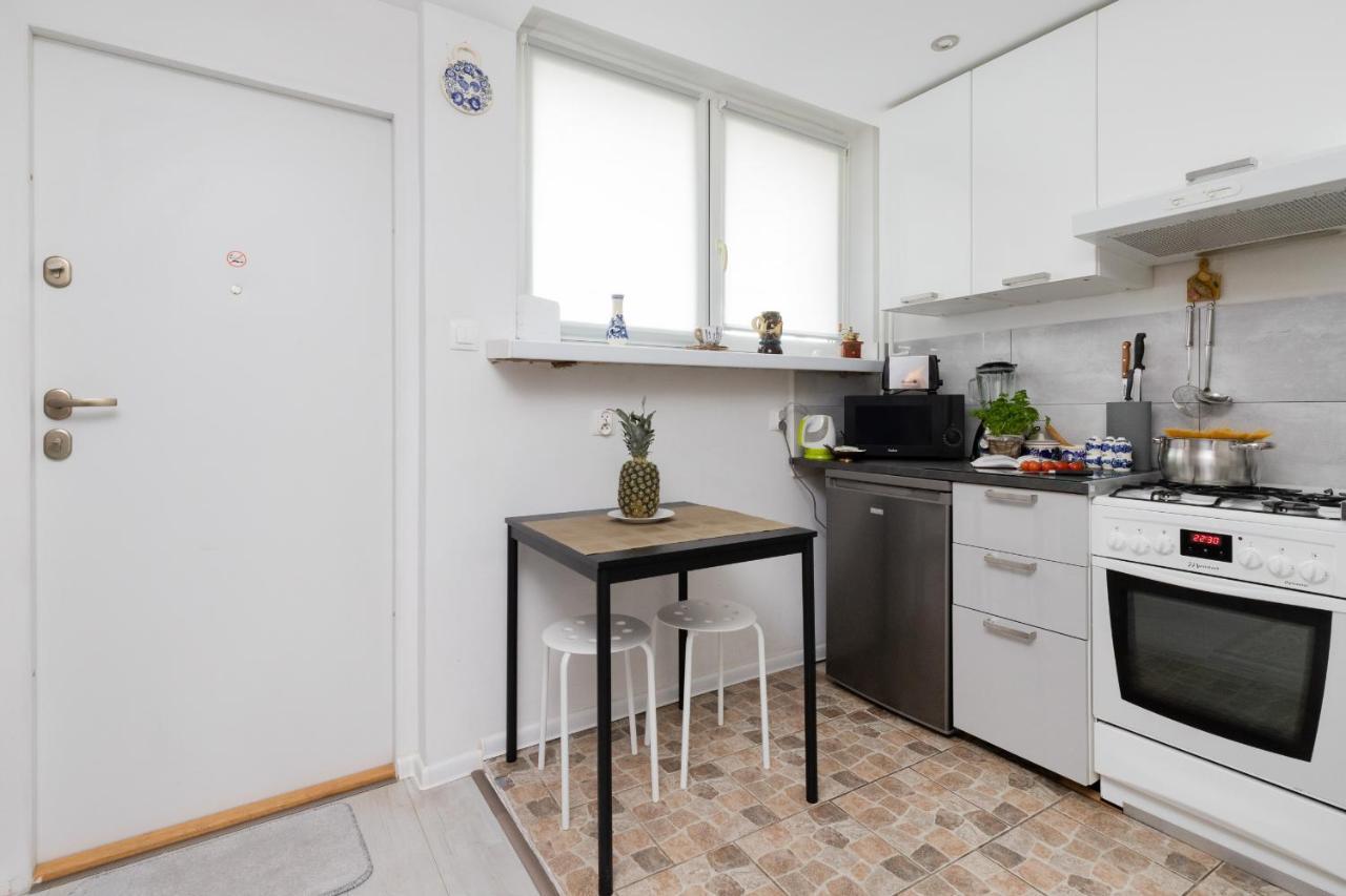 Przymorze With Balcony By Renters Apartament *